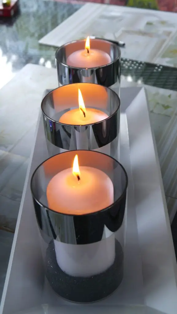 The Best Odor Eliminating Candles to Get Rid of Dog Smells